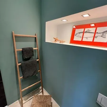 Luxus Im Schloss 85 M² Apartment *