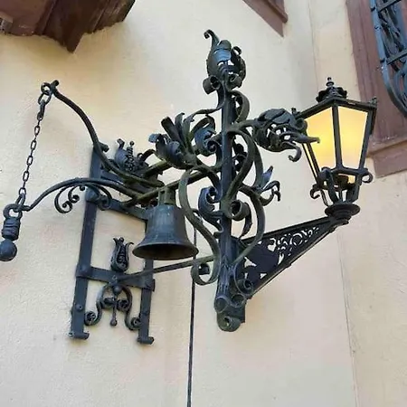 Luxus Im Schloss 85 M² Apartment