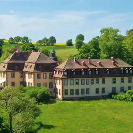 Luxus Im Schloss 85 M² Apartment Zeitlofs