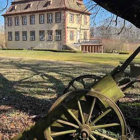Luxus Im Schloss 85 M² Apartment